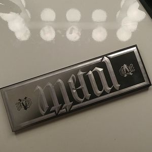 Kat Von D Metal Matte Palette